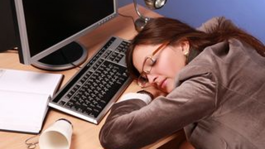 Bigstock-beautiful-businesswoman-asleep-16933931